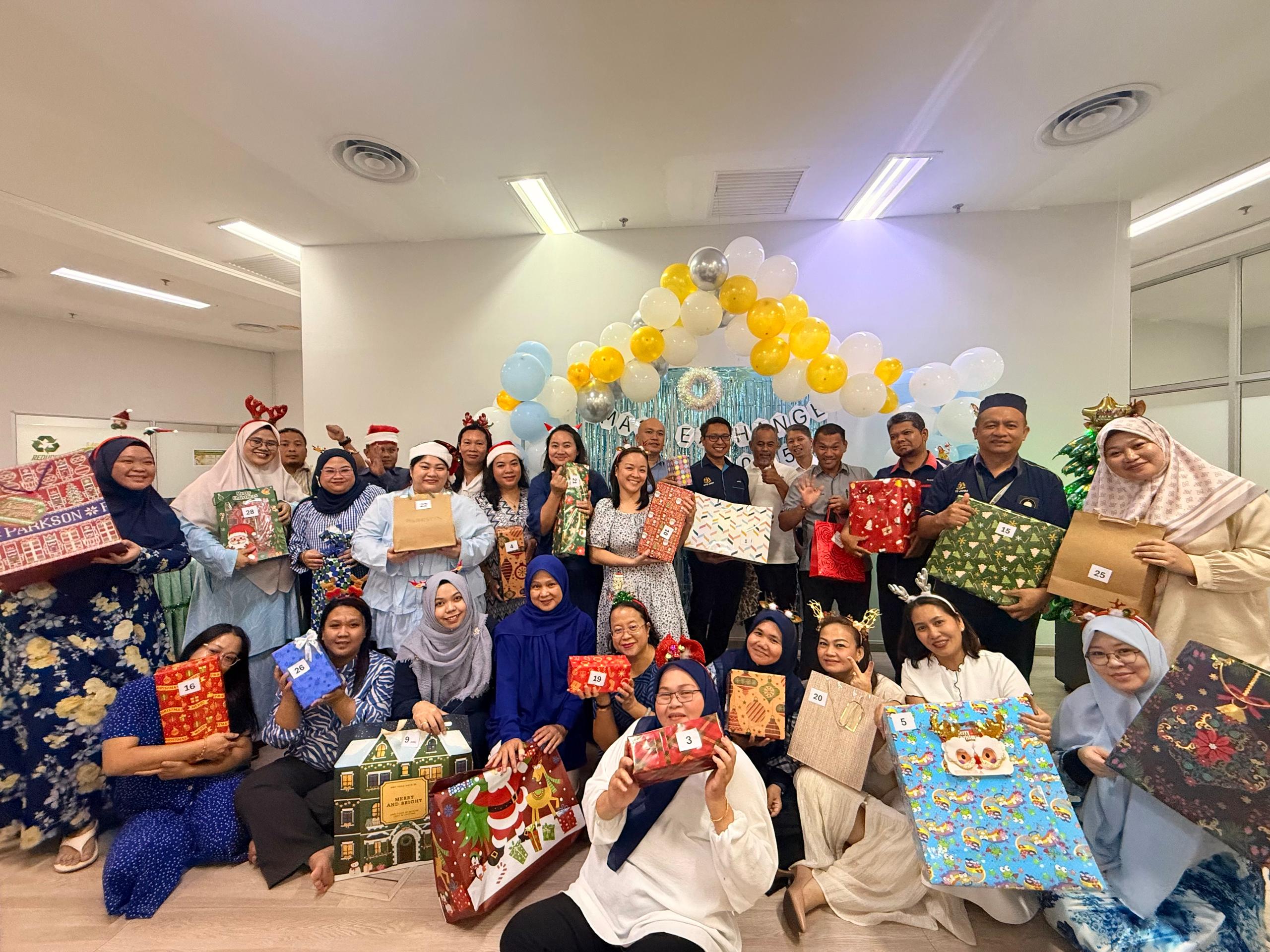 MAJLIS CHRISTMAS EXHANGE GIFT 2025 1